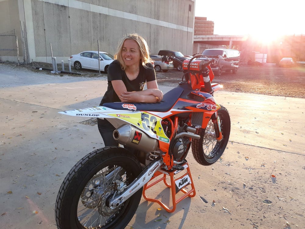 Shayna Texter, American Flat Track Singles Racer, Teams Up with Red Torpedo - Red Torpedo