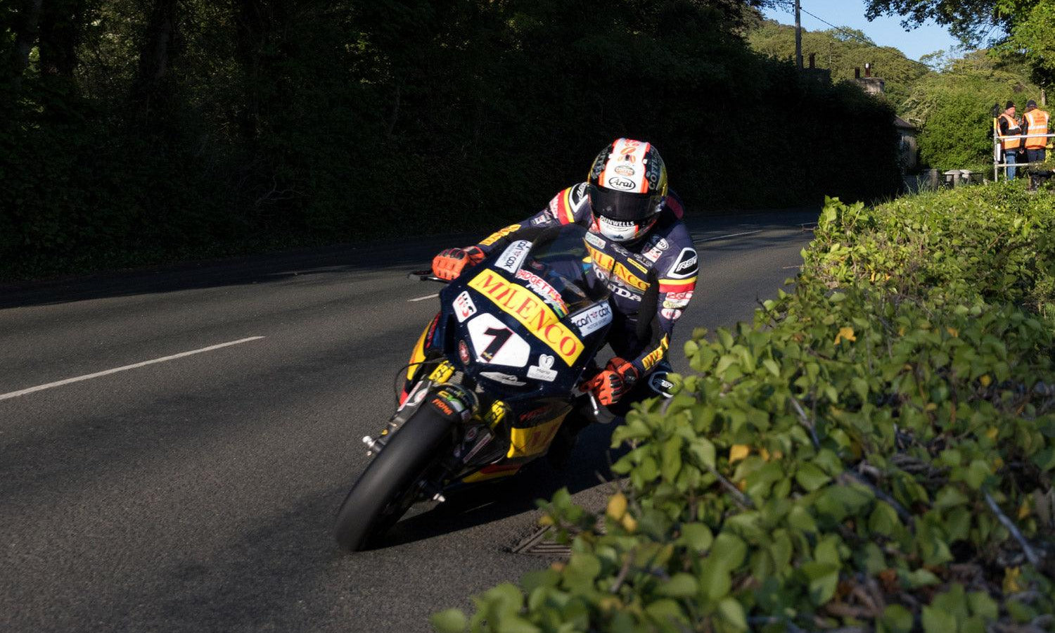 Conor Cummins Targets an Isle of Man TT Win in 2019 - Red Torpedo