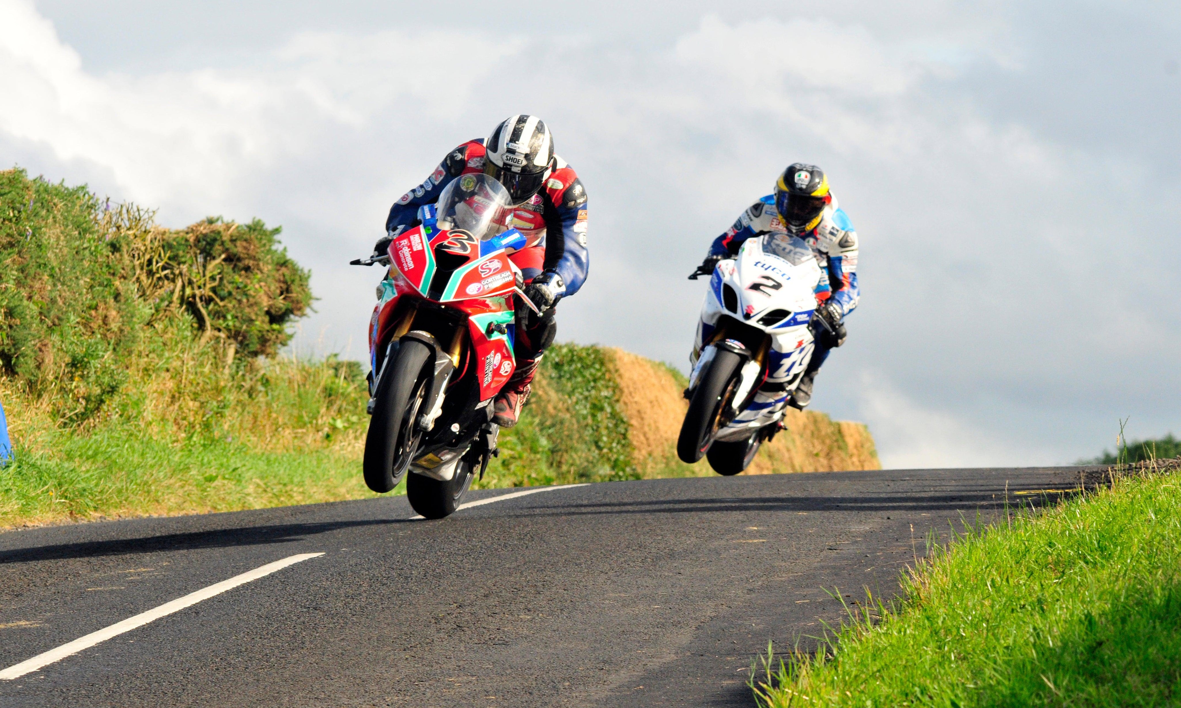 The Armoy "Race of Legends" Road Races Return! - Red Torpedo