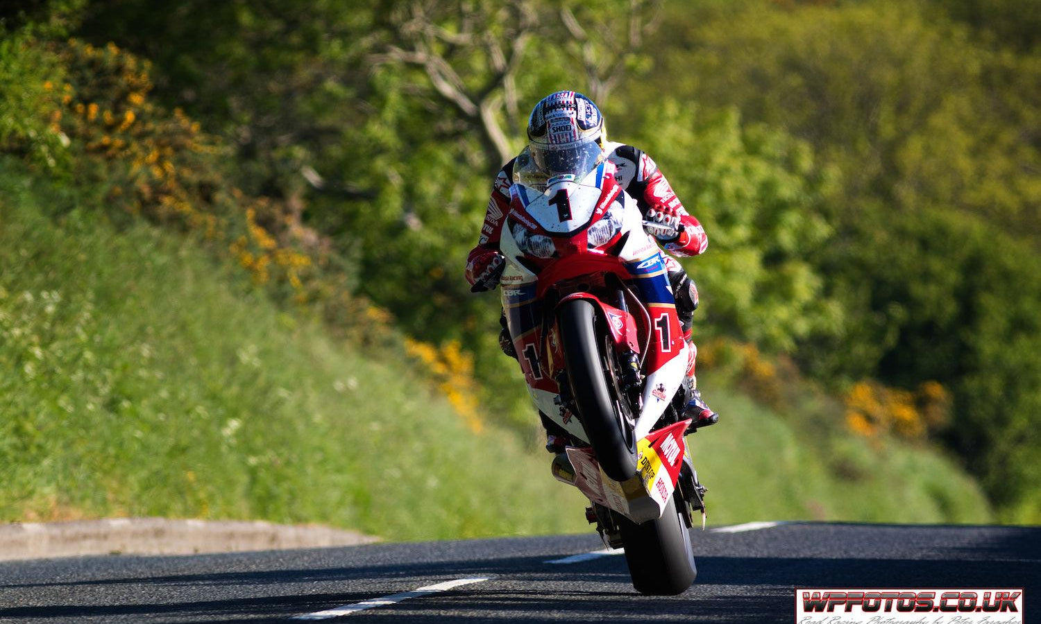 Road Racing legend John McGuinness signs with Norton for 2018 Isle of Man TT - Red Torpedo